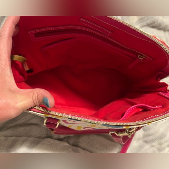 Dooney & Bourke purse, pre-owned but in excellent condition - Picture 6 of 7